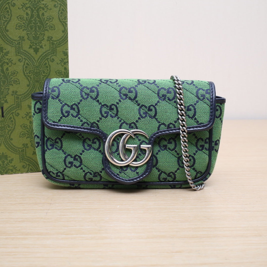 95新 GUCCI/古驰 攀攀.GG Marmont 肩背包 超Mini 绿色 帆布 银扣