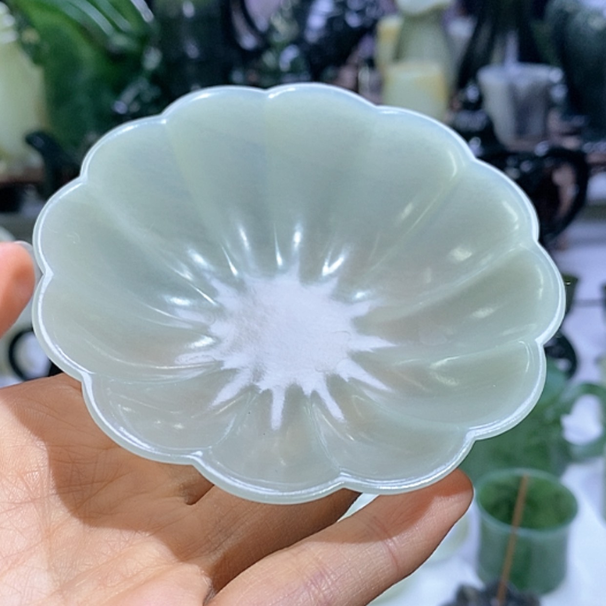 【闪购商品】和田玉摆件未镶嵌花瓣杯