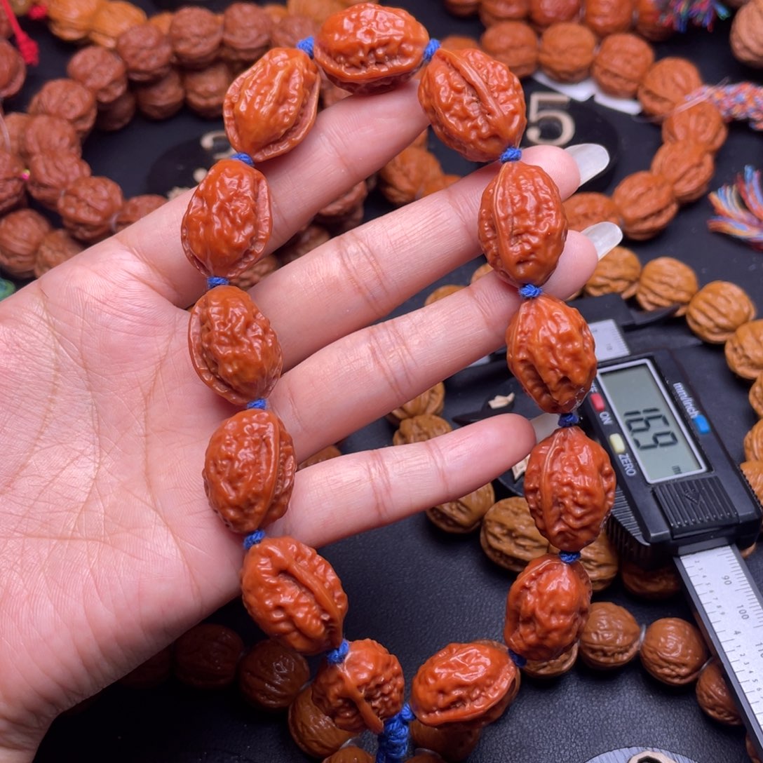 文玩核桃手串绣花鞋111