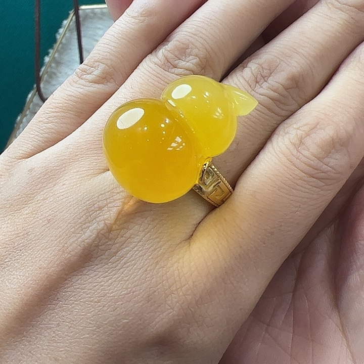 琥珀未镶嵌戒指戒指