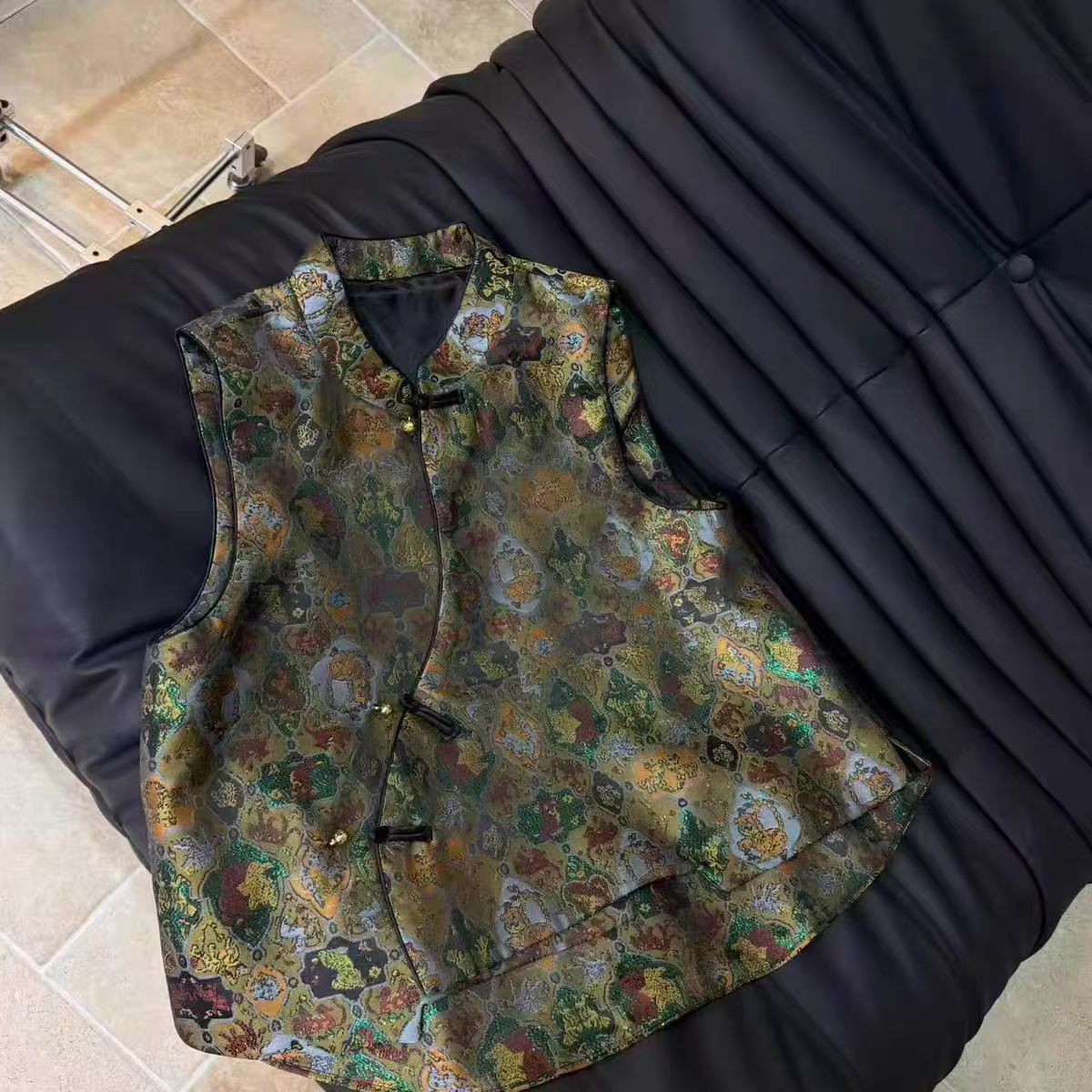 女马夹秋季厚款提花斜襟挂脖款民族风免烫四季通用