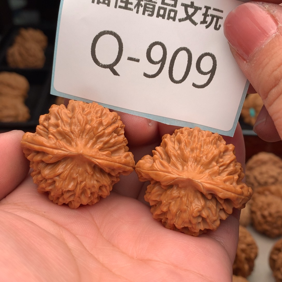 文玩核桃把件38秦闷………