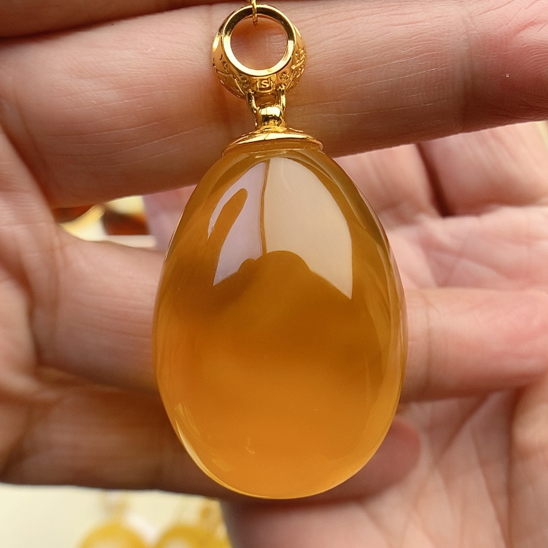 银S925镀金镶嵌颈饰琥珀