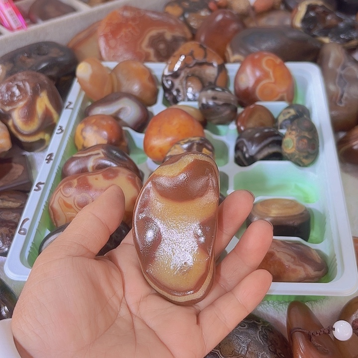 石材马达加斯加脸谱