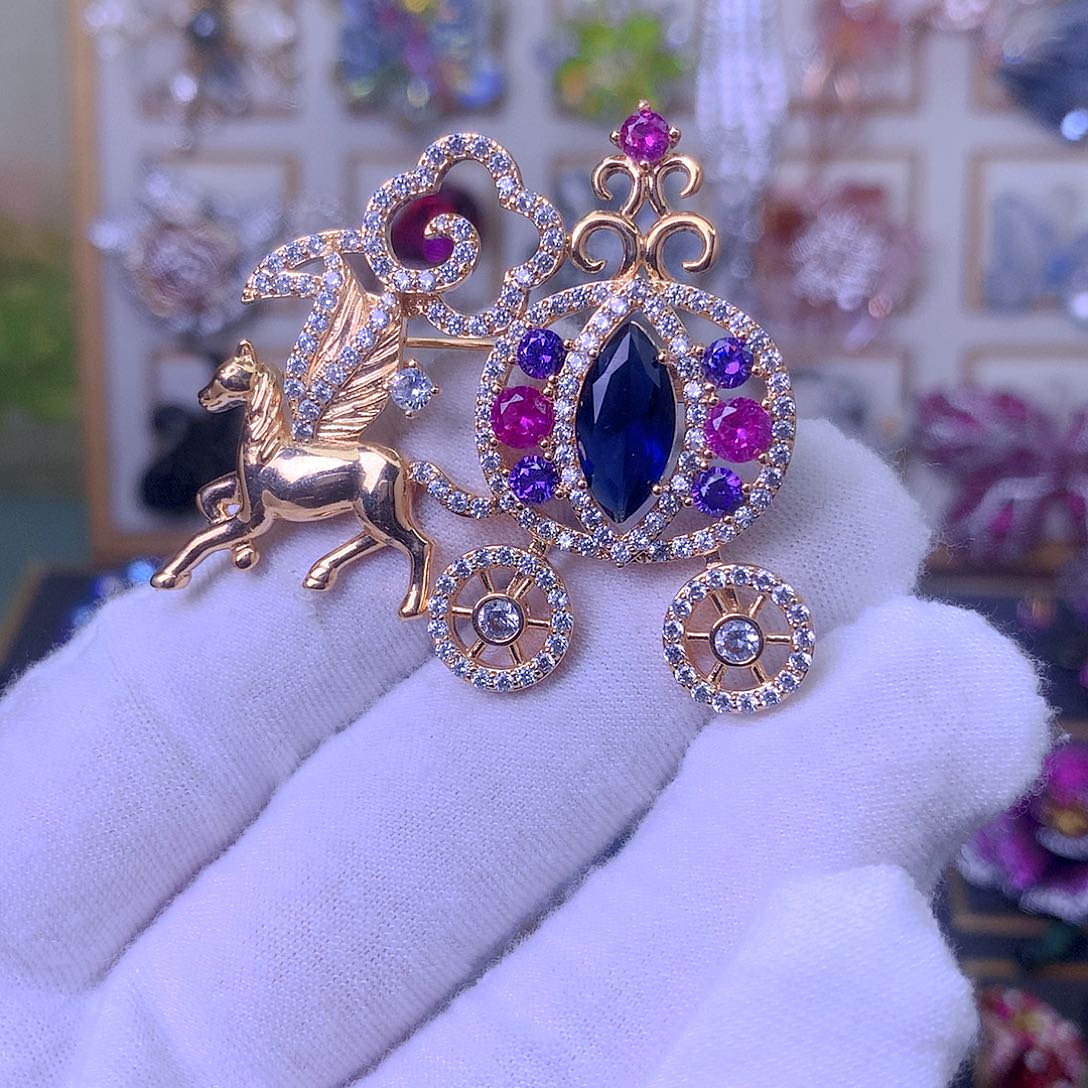 仿水晶铜胸针胸花