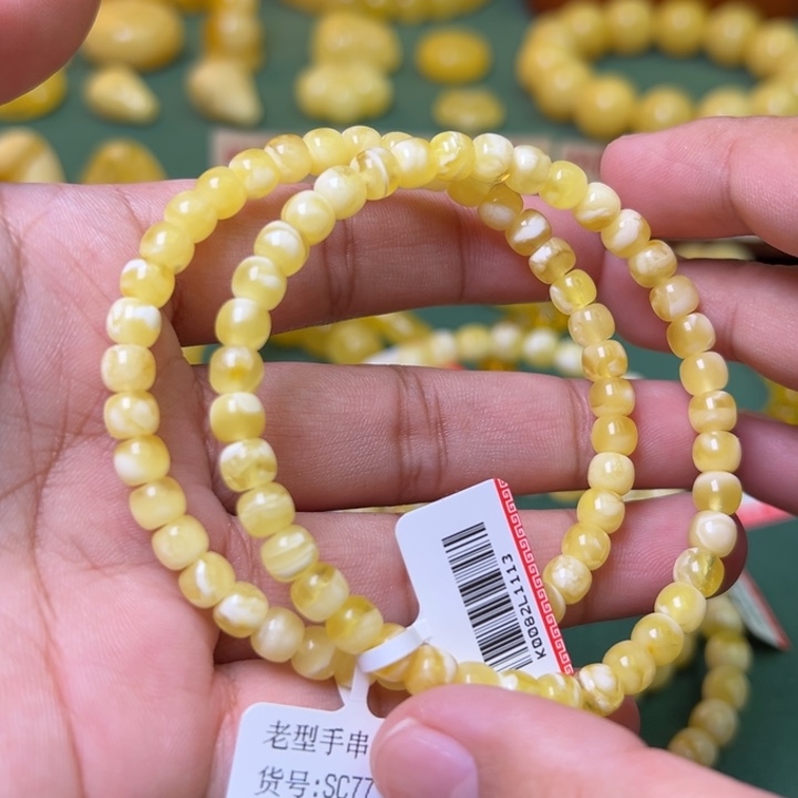 蜜蜡未镶嵌珠宝奇石多样性发其一