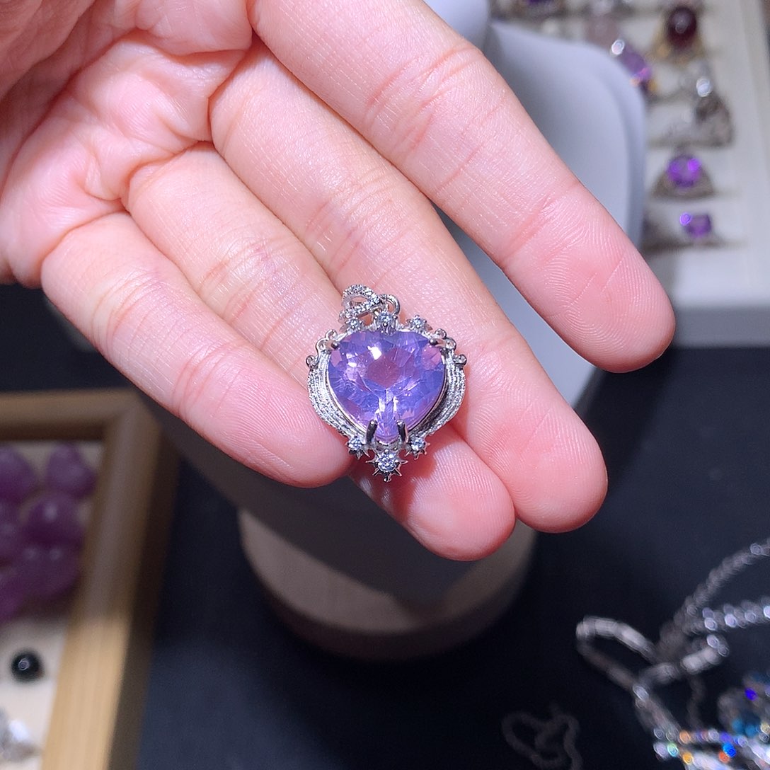 紫晶戒指铂Pt950镶嵌悟*吊坠