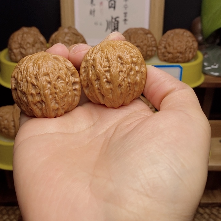 文玩核桃把件铁锤