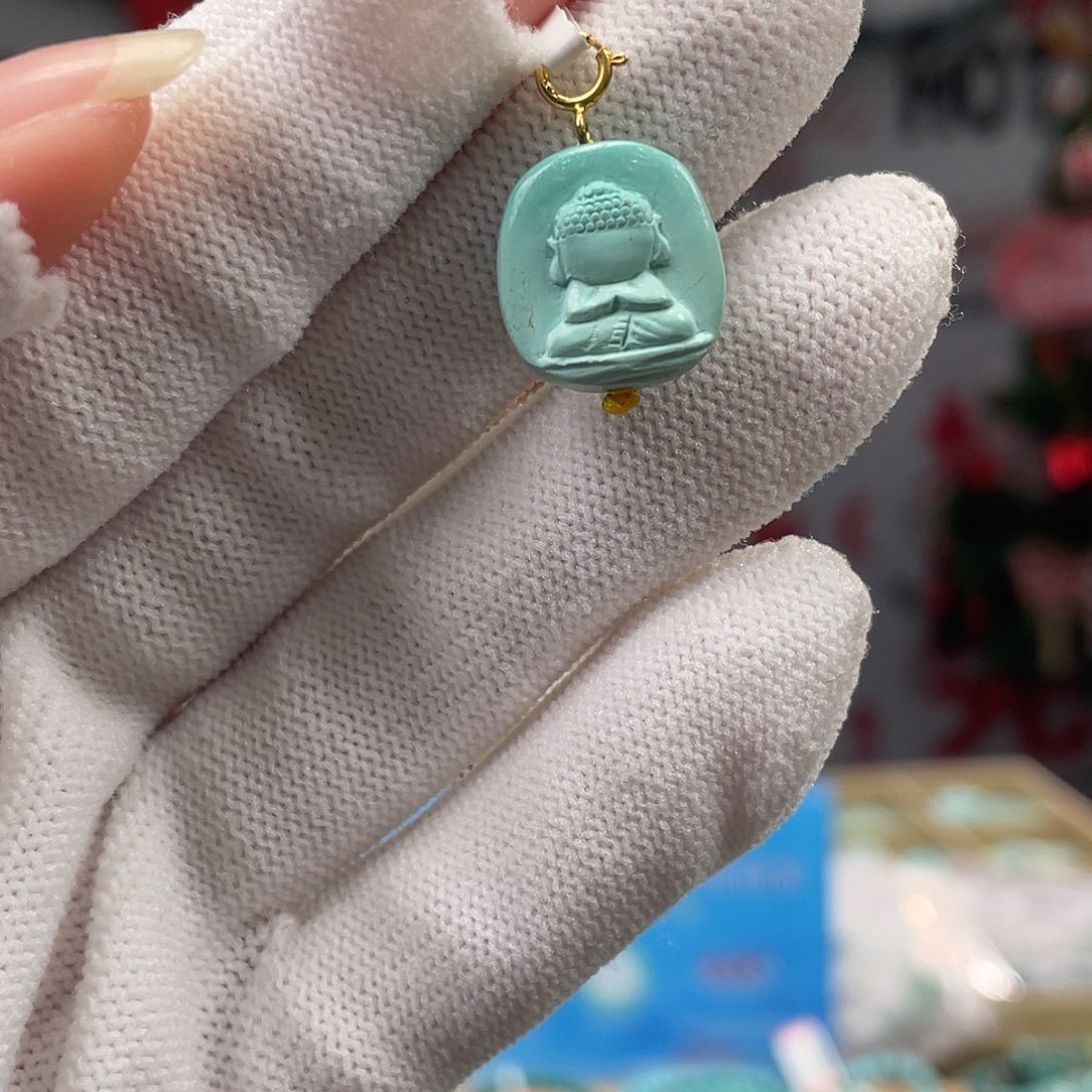 绿松石未镶嵌挂件