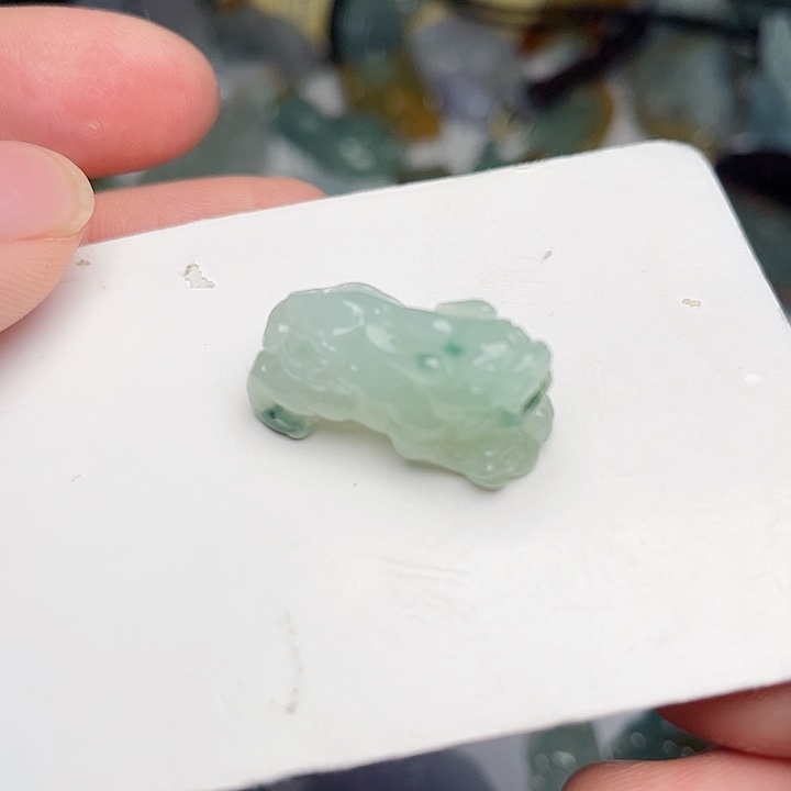 翡翠颈饰未镶嵌貔貅