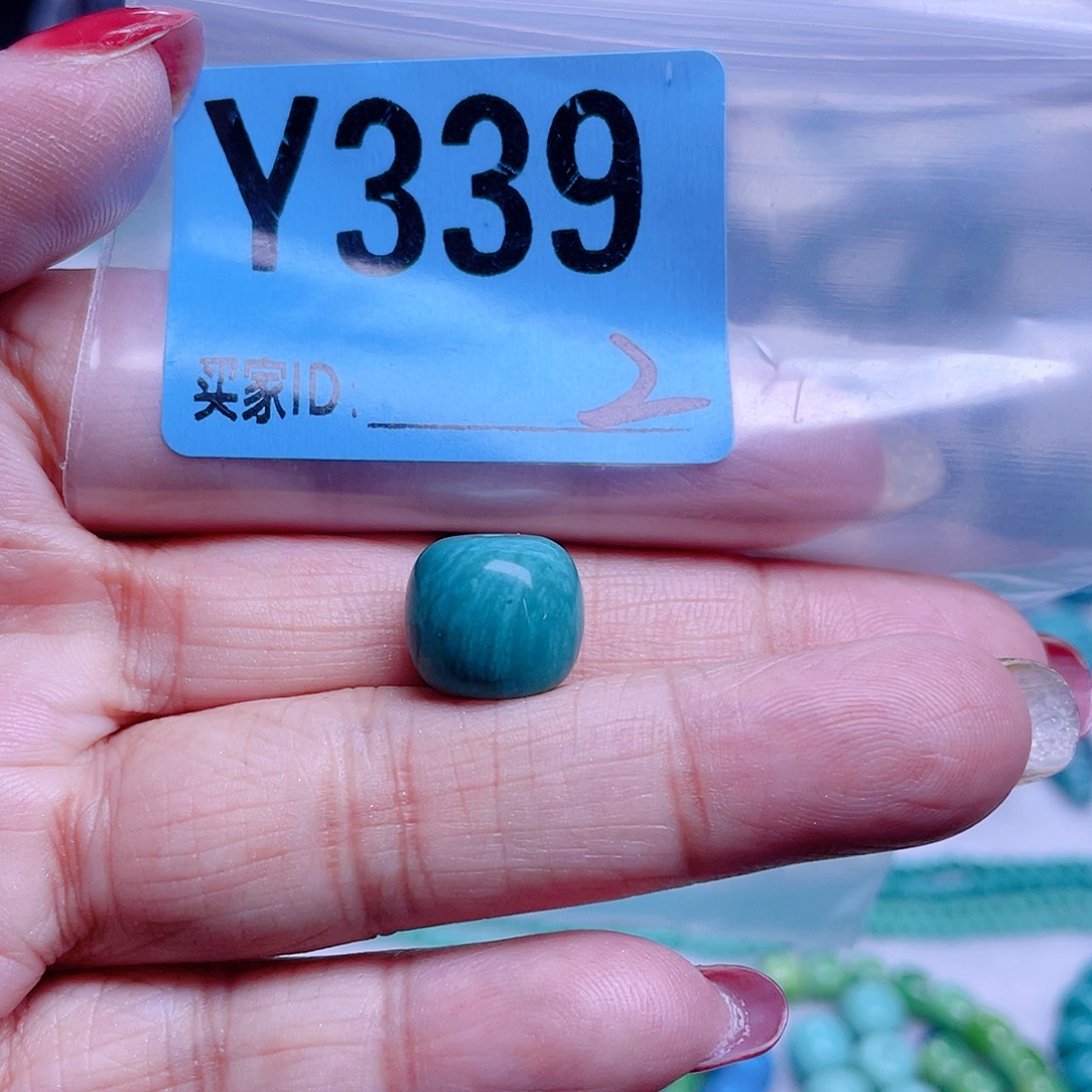 十堰原生态绿石头特色手工配饰