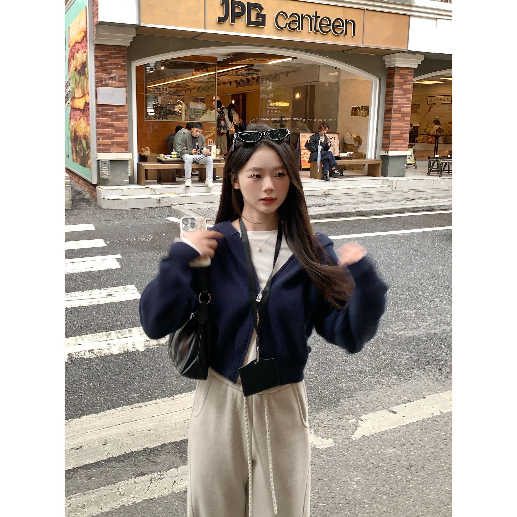 切糕自制【许我耀眼】小个子秋冬许妍同款穿搭设计感卫衣开衫毛衣