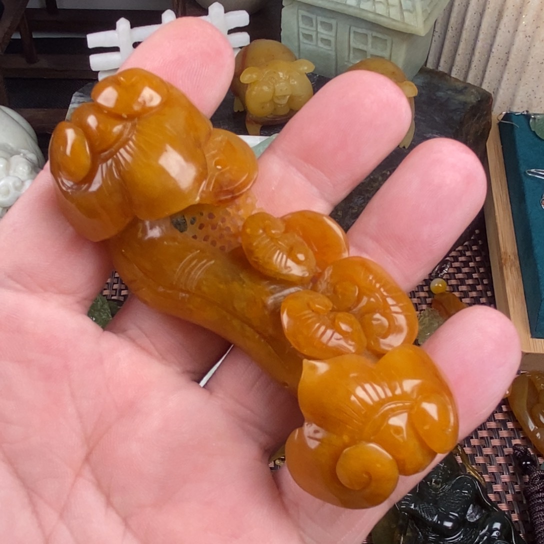 蛇纹石玉手把未镶嵌