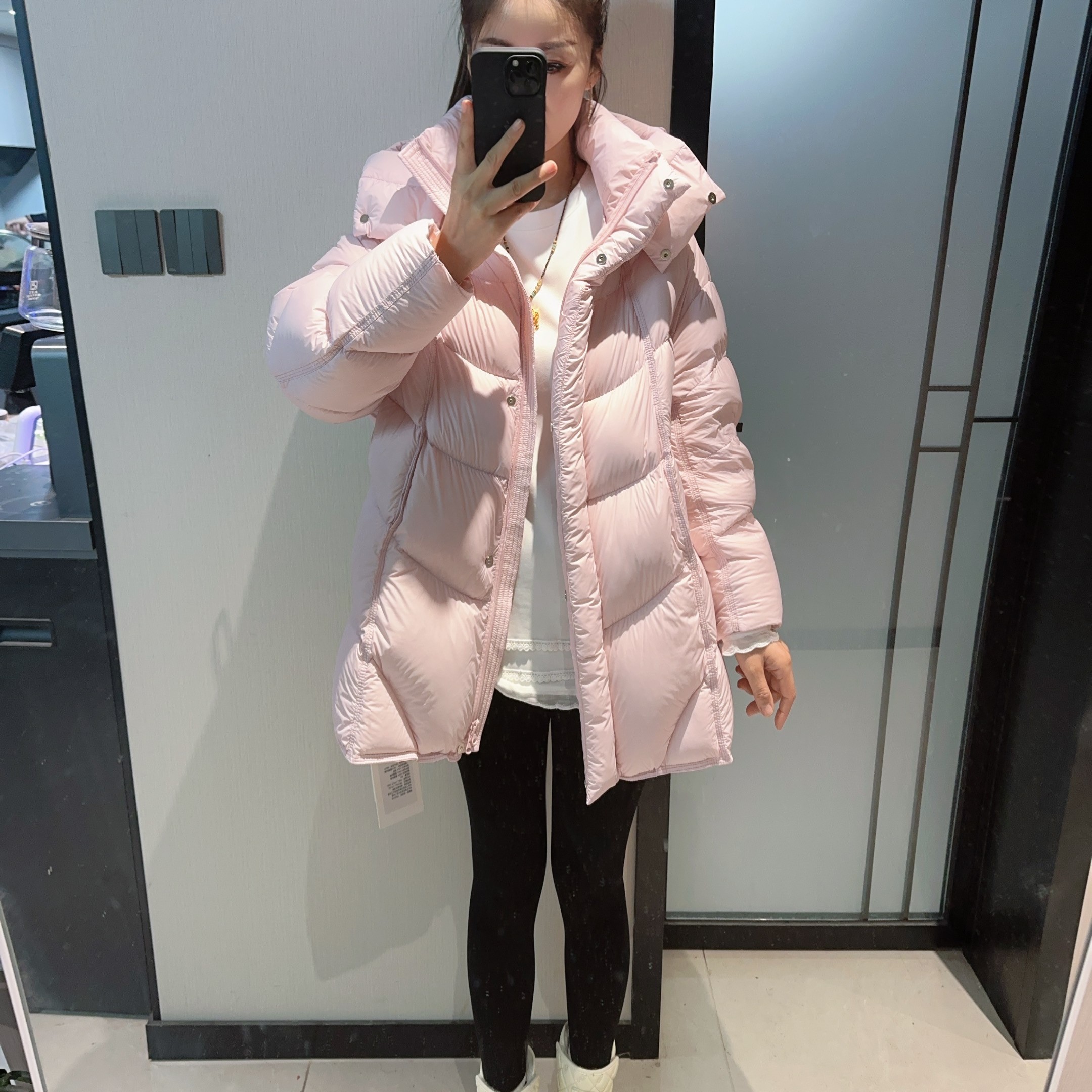 戴洋气帽中长款羽绒服