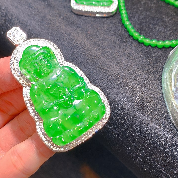 【闪购商品】翡翠颈饰未镶嵌翡翠