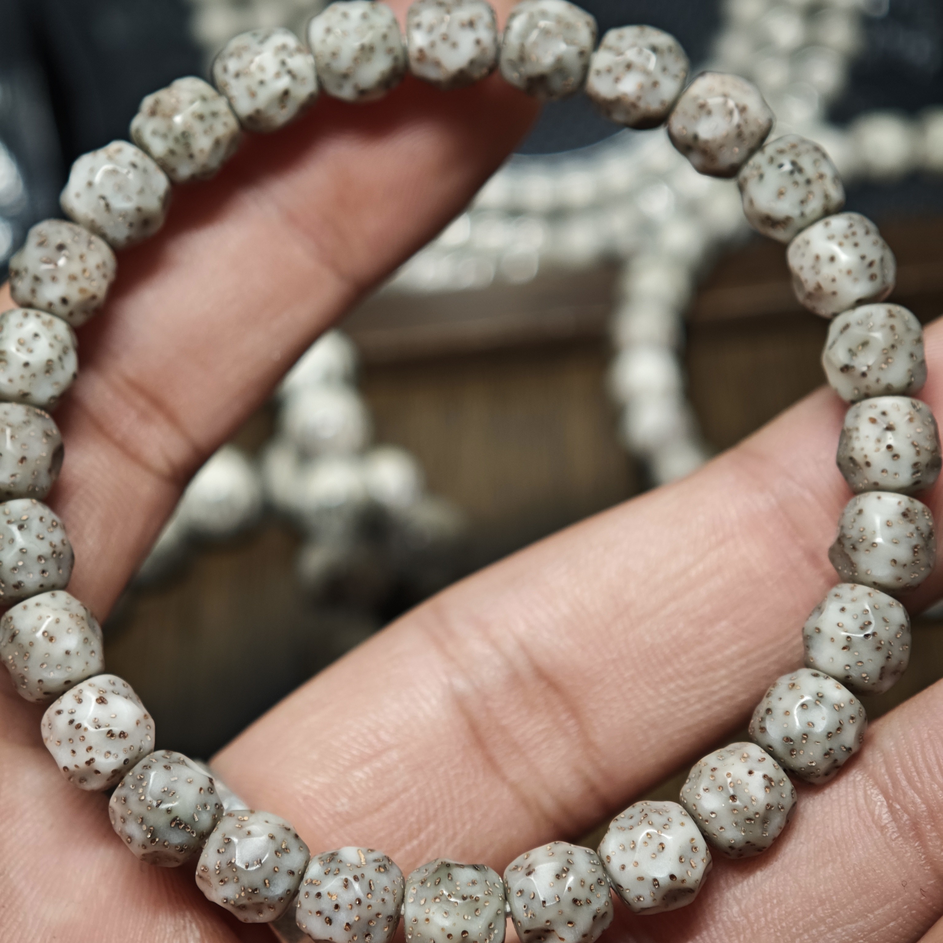 正宗海南星月菩提原生态石玉料手工无相