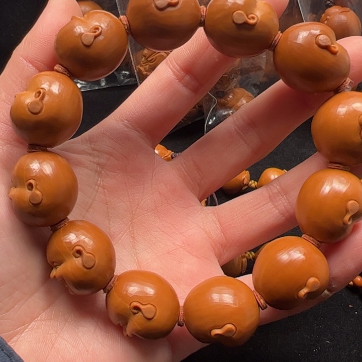 @***@手串橄榄核19开心