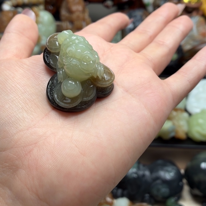 和田玉（糖玉）未镶嵌颈饰