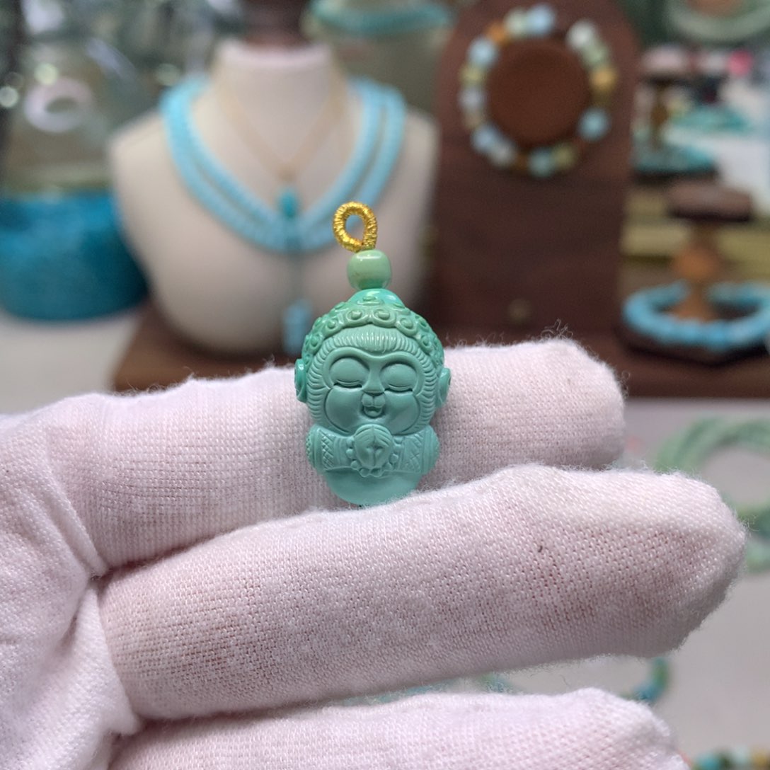 绿松石配饰未镶嵌