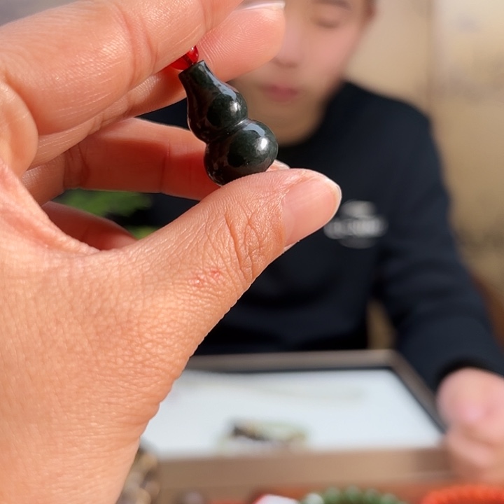 和田玉颈饰未镶嵌33