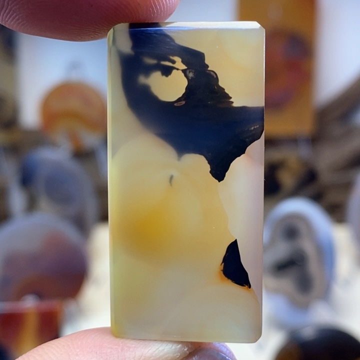 玛瑙/玉髓颈饰未镶嵌