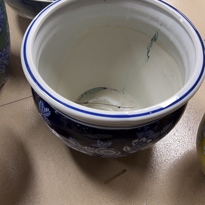 *****瓷片微瑕 。。。。。。。。。。。