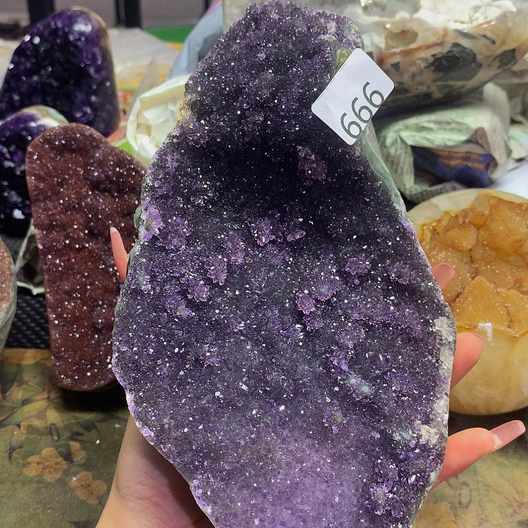 紫晶大型摆件（非配饰）未镶嵌