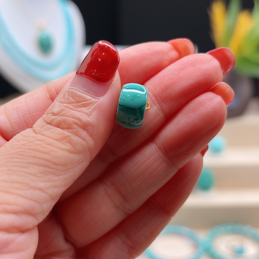 绿松石配饰未镶嵌