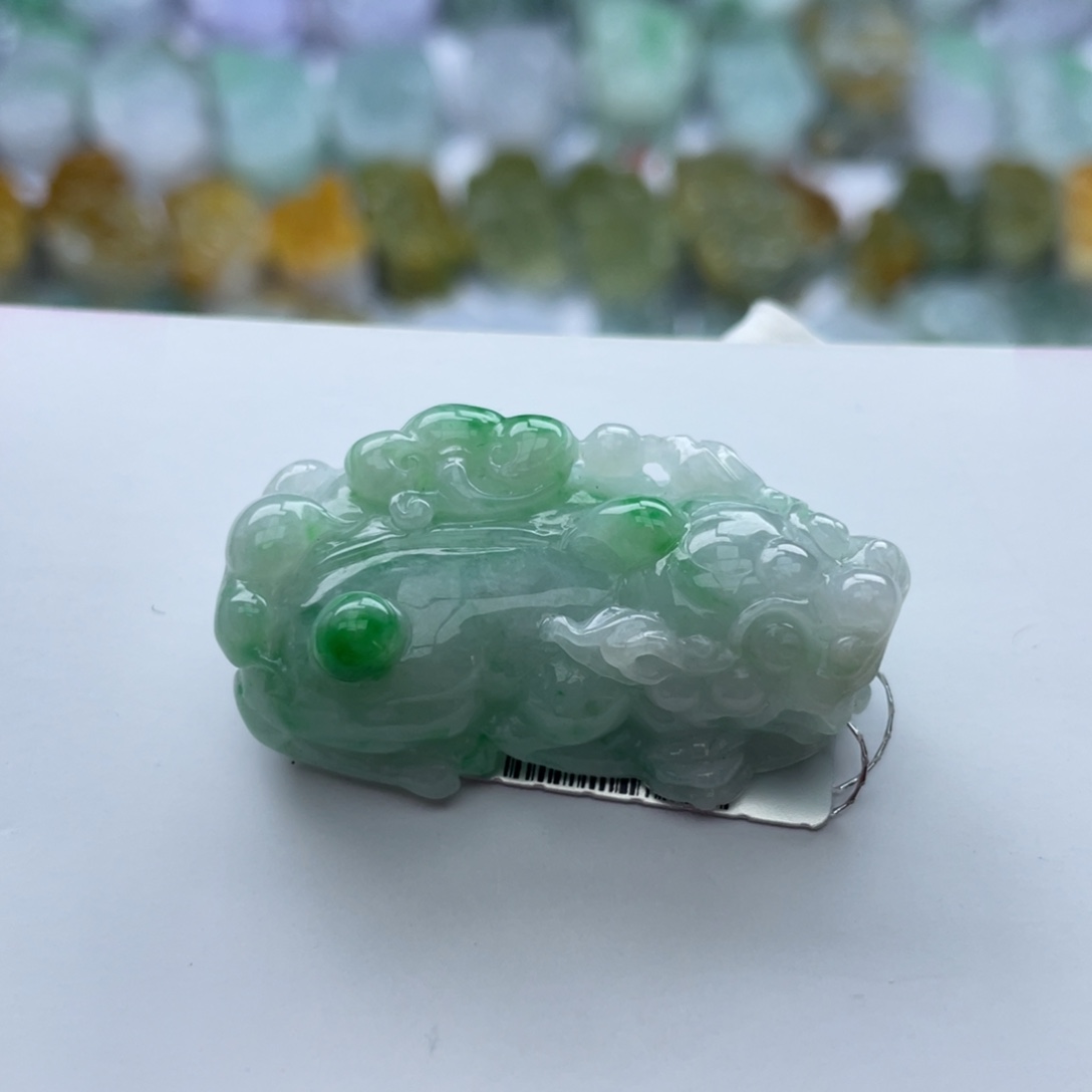 翡翠颈饰未镶嵌貔貅