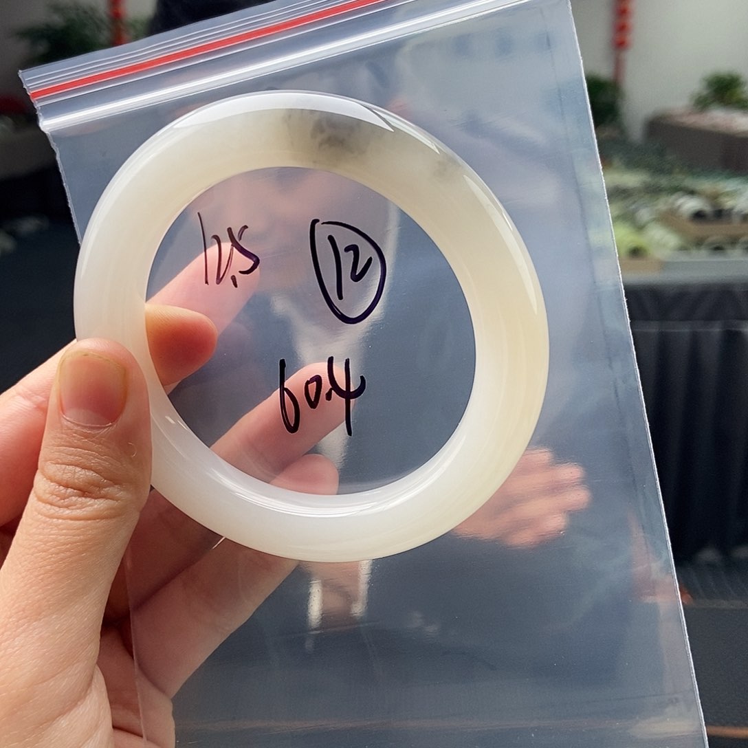 和田玉颜色多样性发拍一发一未镶嵌