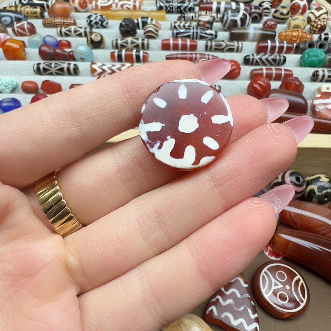 玛瑙/玉髓未镶嵌珠宝半成品