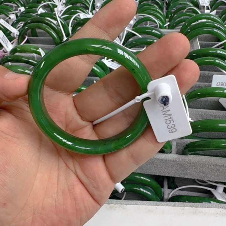 和田玉（碧玉）手镯未镶嵌55