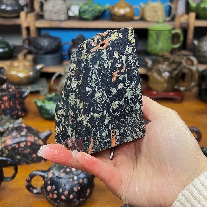 茶空间天然原石料梅花玉