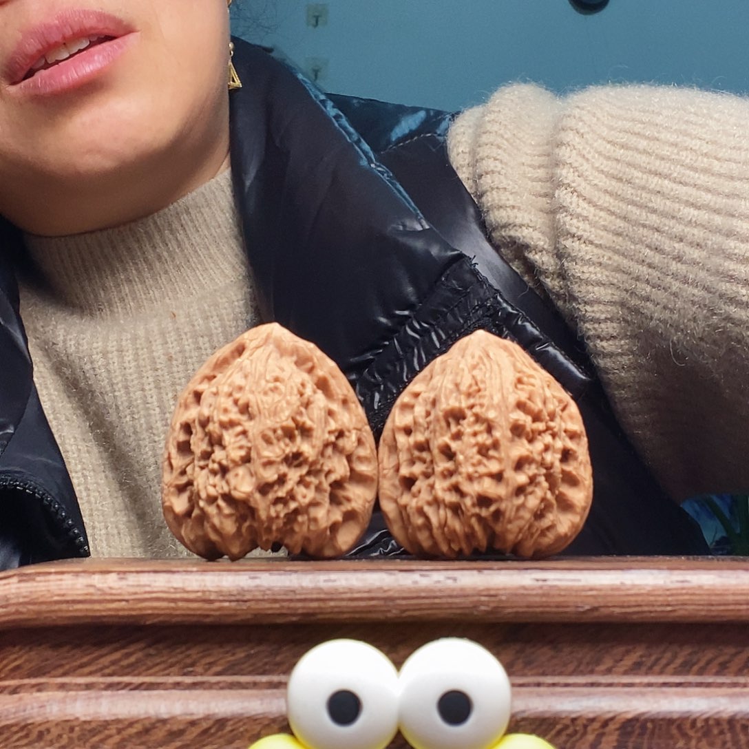 榜***哥吊坠文玩核桃南疆