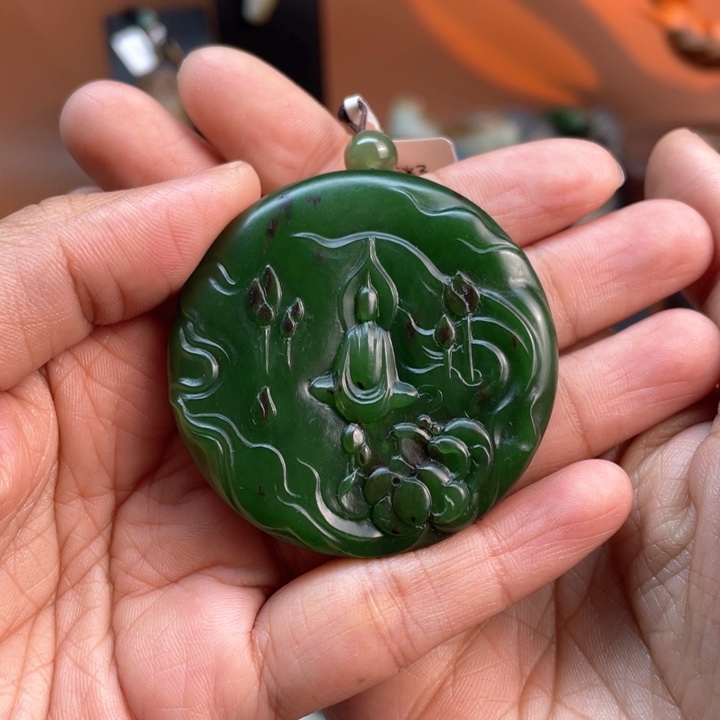 和田玉吊坠(不含链)未镶嵌