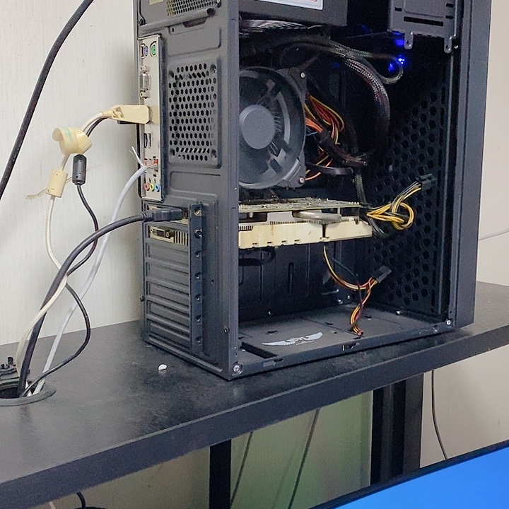 游***2i59400f主机台式机用电脑用