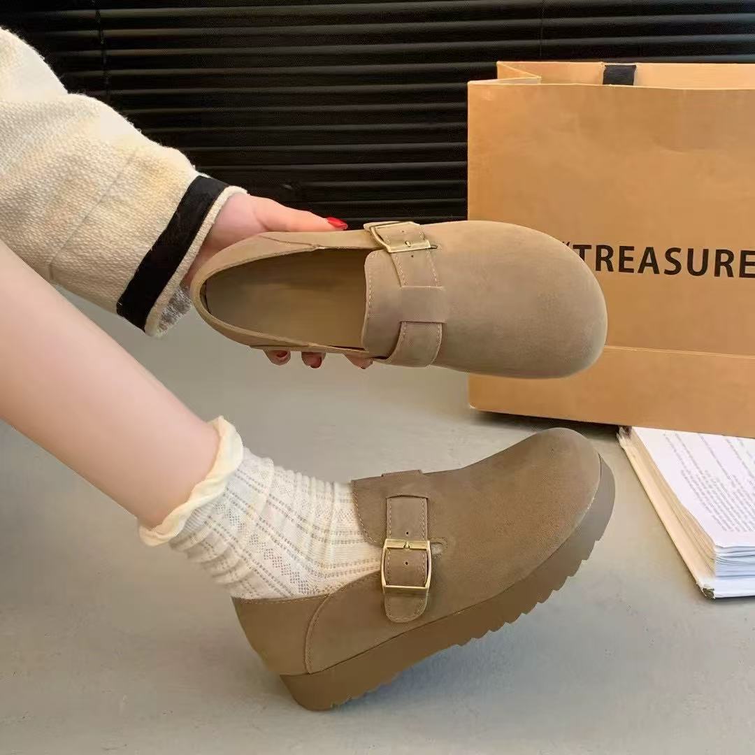 C4456  卡其色  时尚厚底圆头女休闲鞋 勃肯鞋