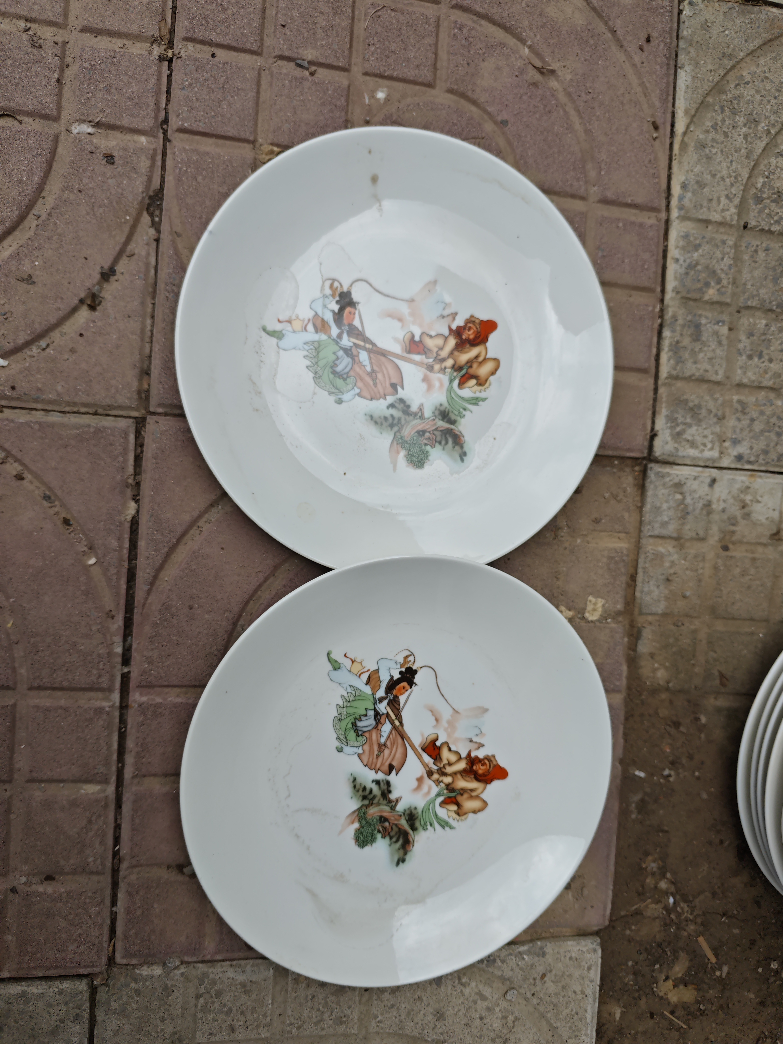 库存微瑕三打白骨精盘子直径20厘米