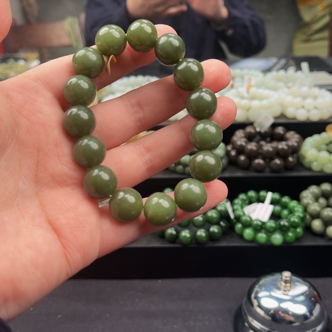 和田玉手串未镶嵌