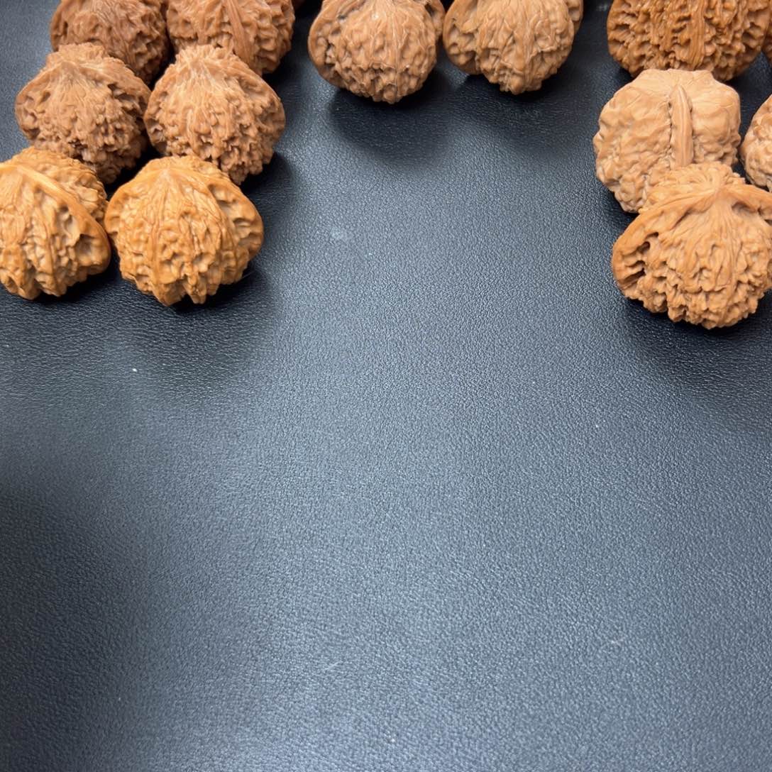 M****s43尺寸全品苹果园狮子头