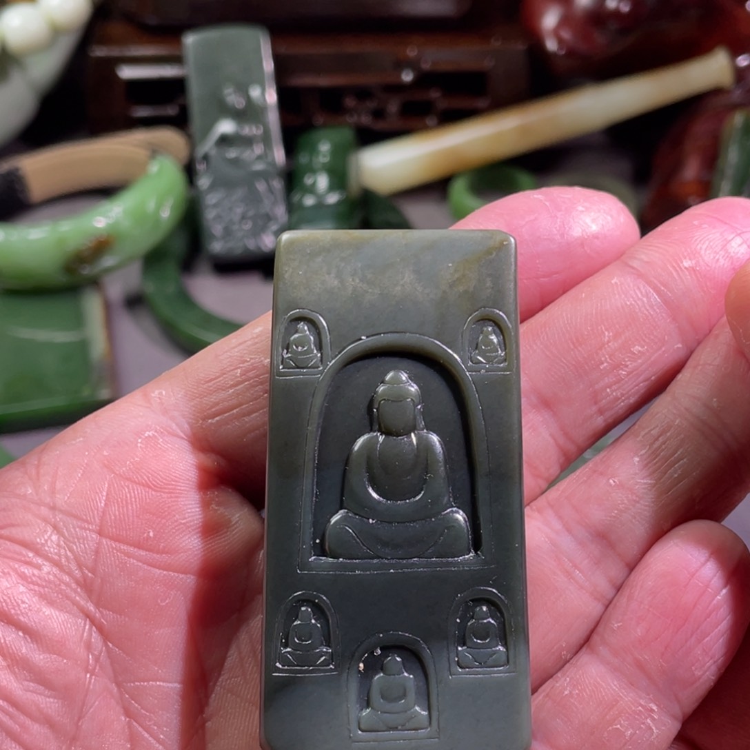 颈饰未镶嵌和田玉