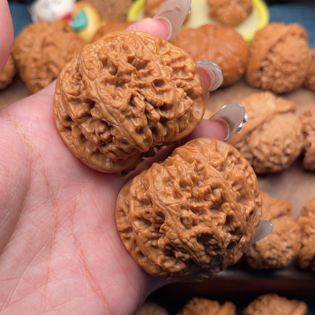 小***皮文玩核桃吊坠全品粗筋47.5