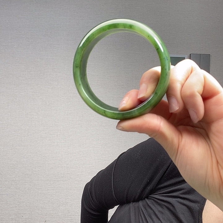 和田玉手镯未镶嵌钦