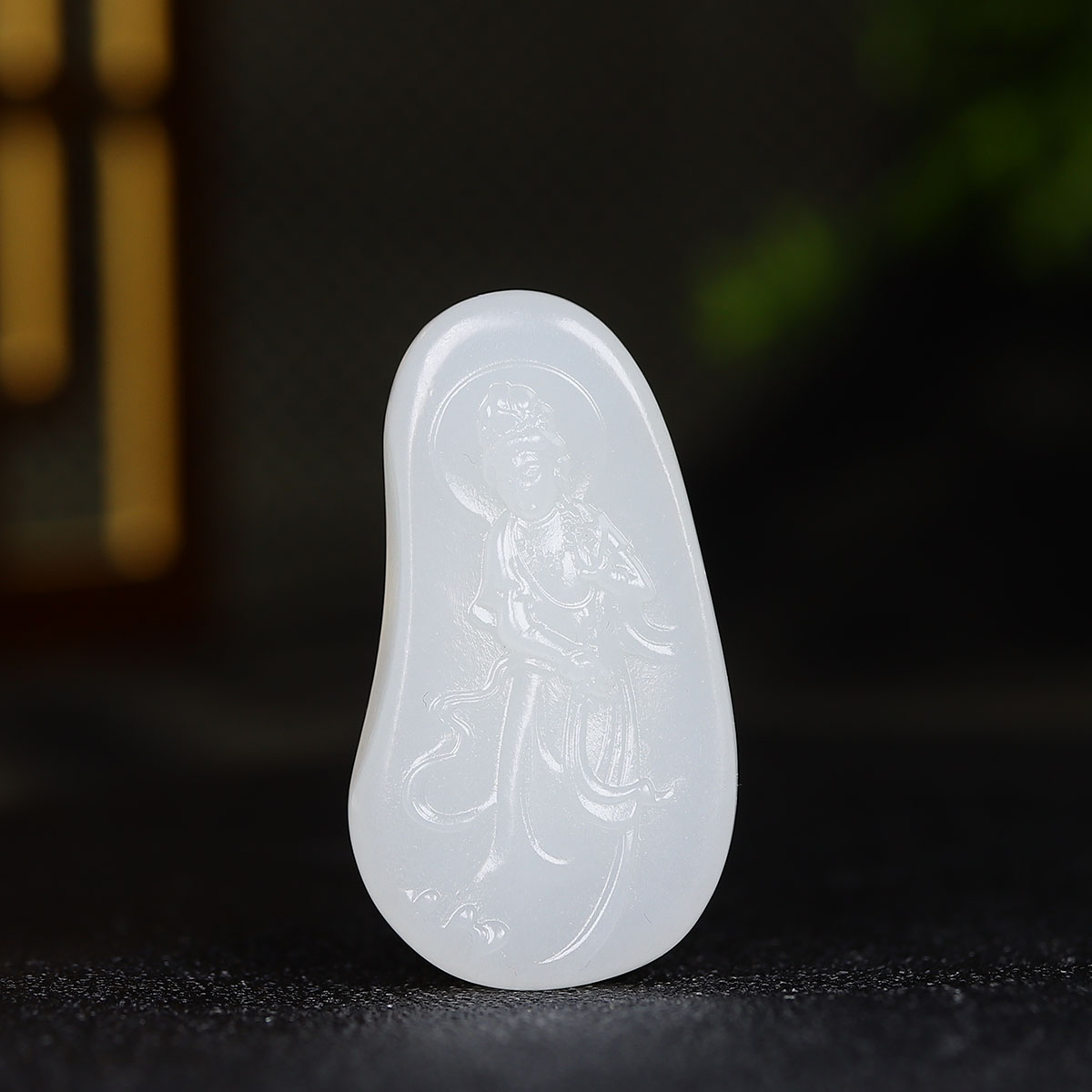 1218132和田玉白玉观音