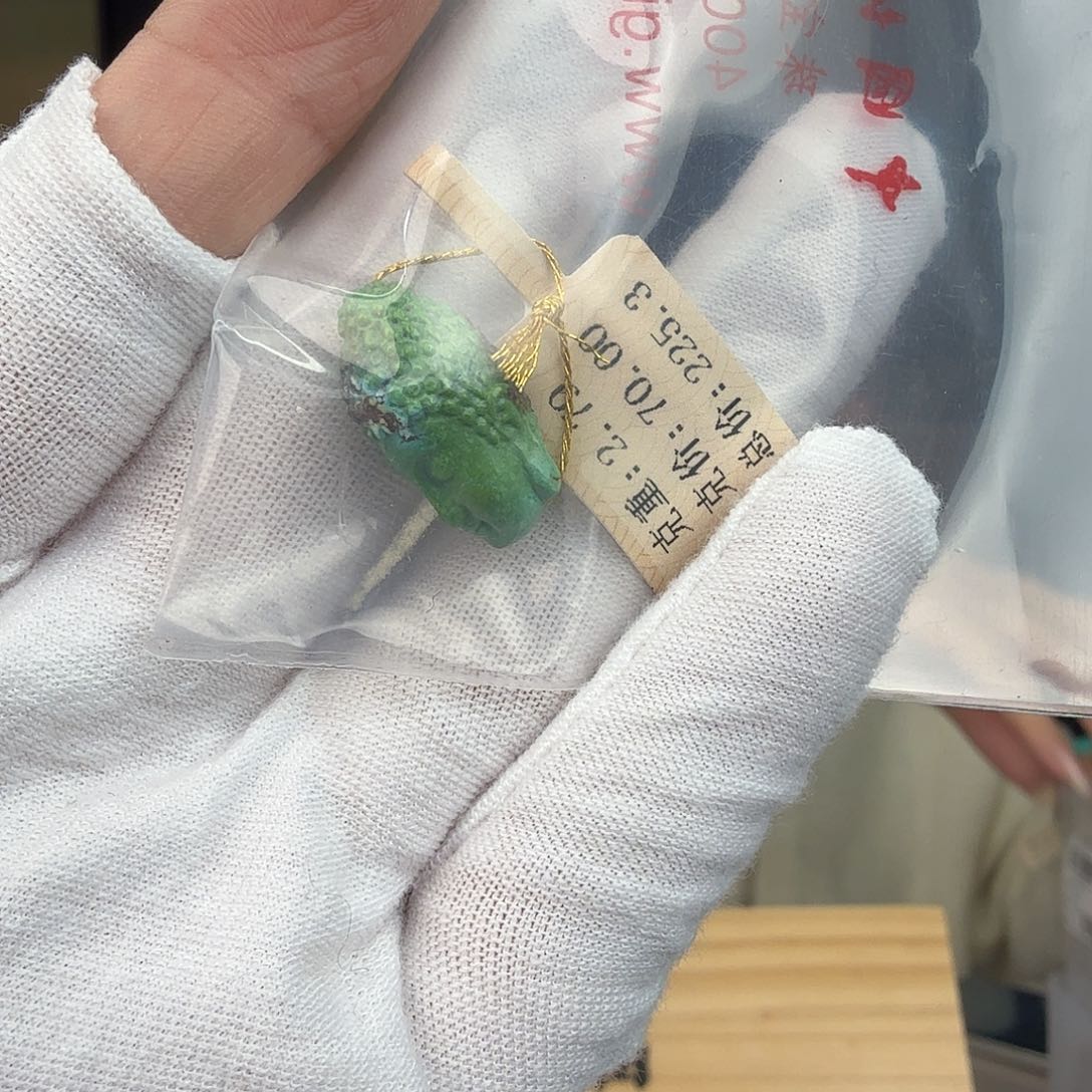 ᝰ***½绿松石未镶嵌珠宝奇石