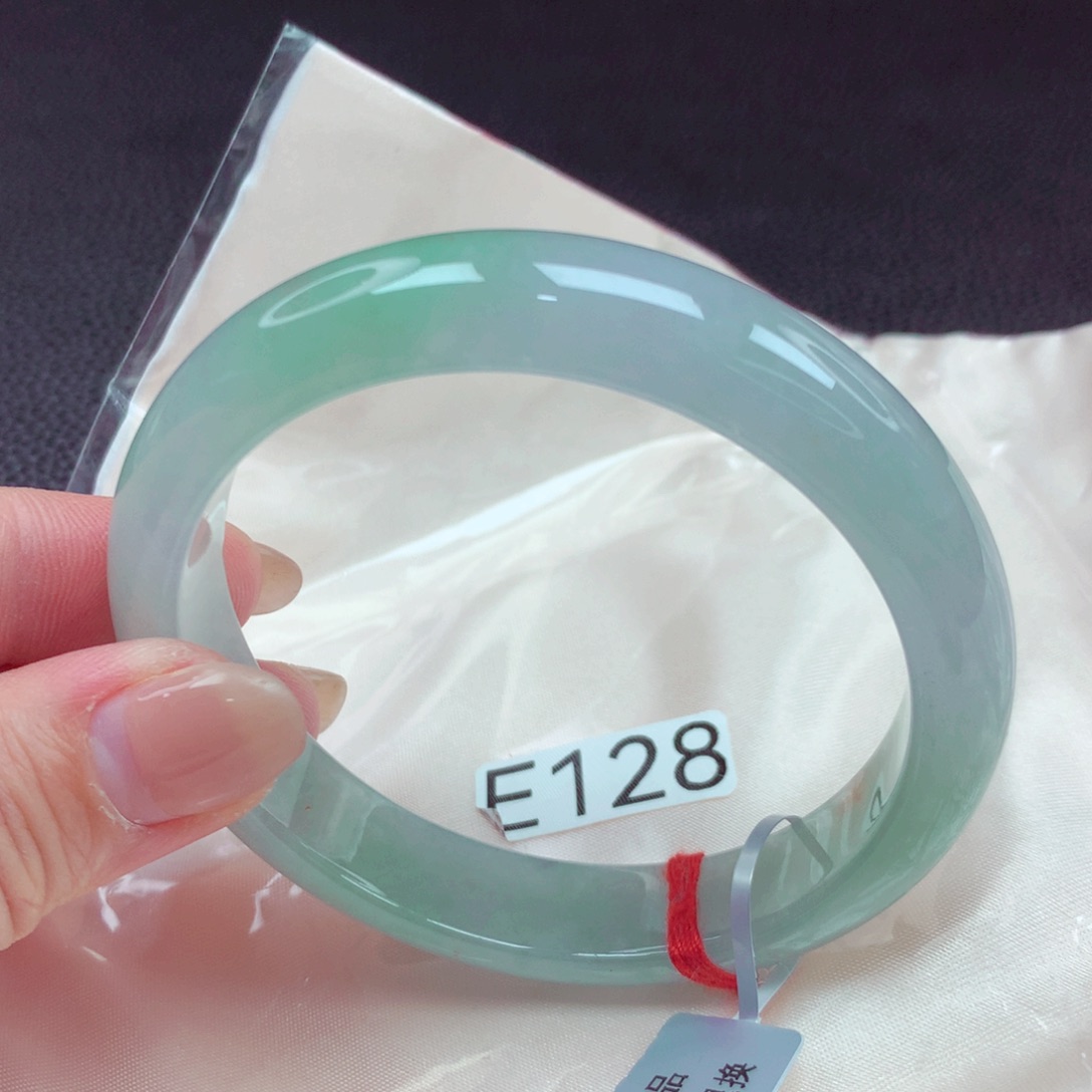 翡翠手镯未镶嵌手镯88