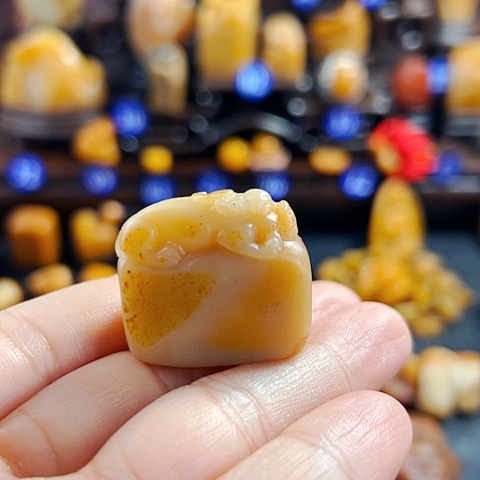 田黄石静*银裹金田黄石