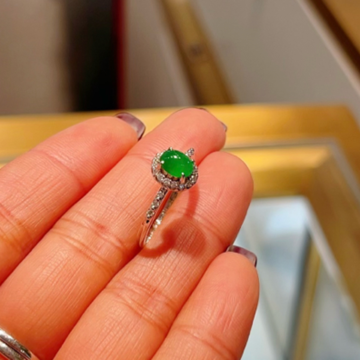 缅甸A货翡翠18K钻石镶嵌戒指