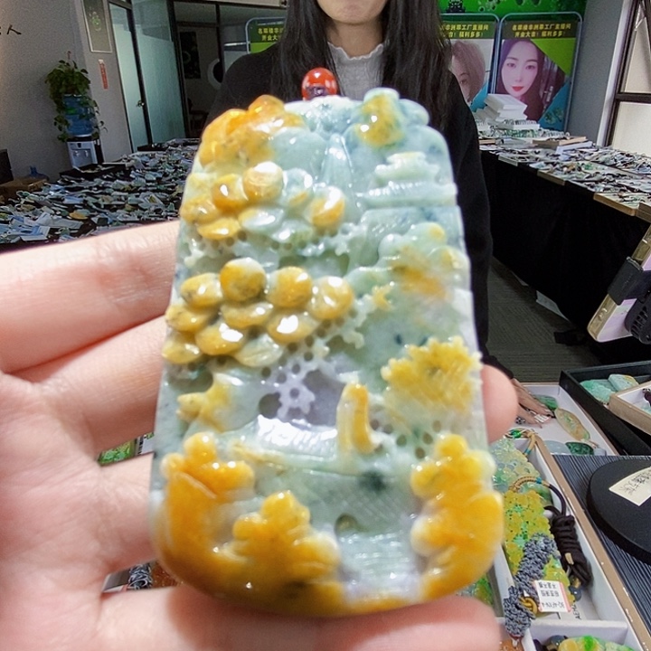 颈饰未镶嵌翡翠翡翠