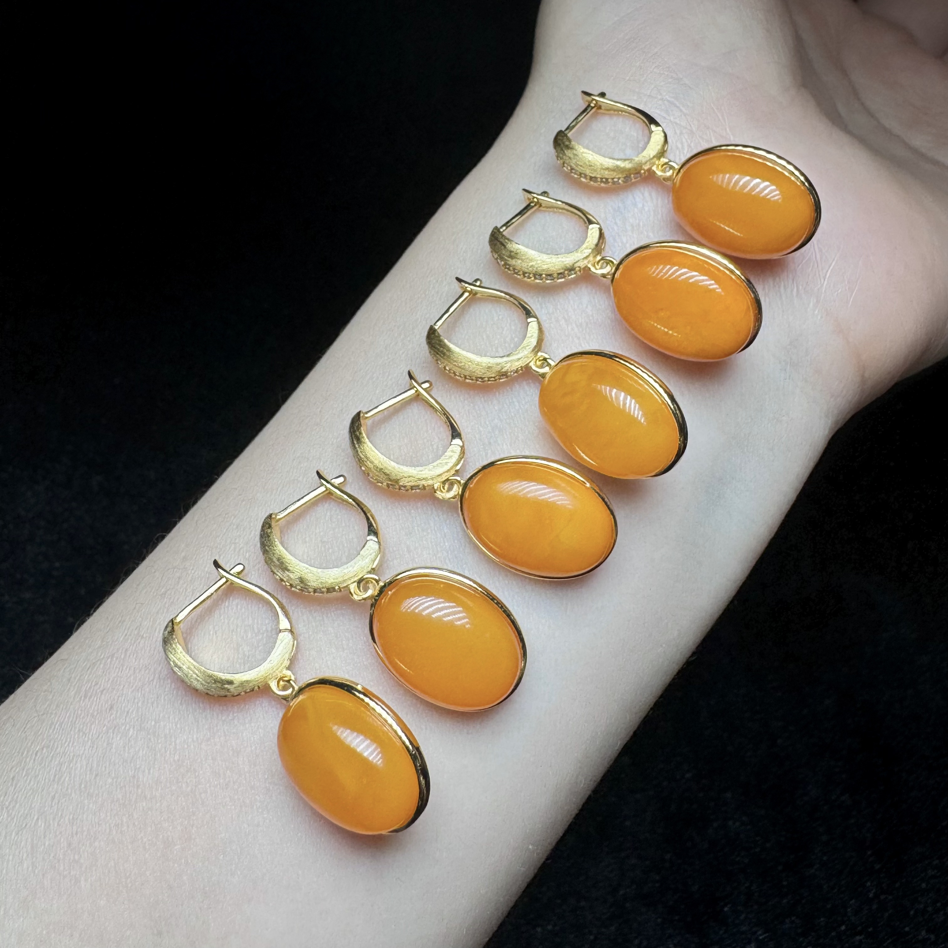 【云上好物】20 DS17752-S925银镶蜜蜡耳扣—多样性发一件13x9mm（JG）